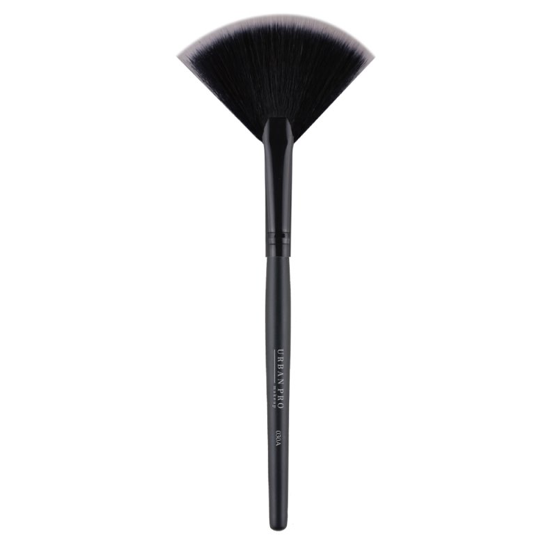 Urban Pro Makeup brush 